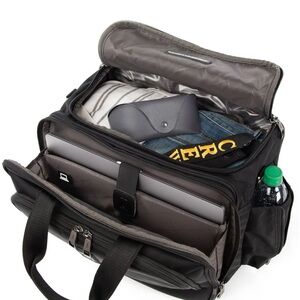 TRAVELPRO MULTI PURPOSE FLIGHT CREW5 TOTE